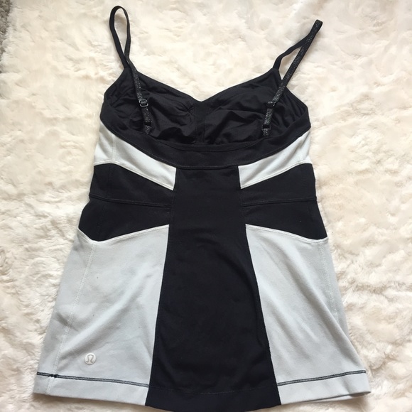 Lululemon Elongate Tank - Picture 4 of 8